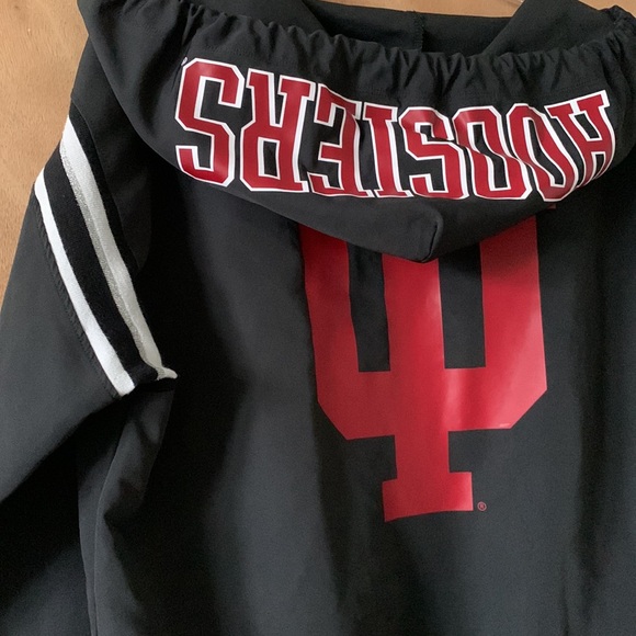 Victoria’s Secret, Pink Hoosiers pull over hooded jacket - Picture 8 of 8